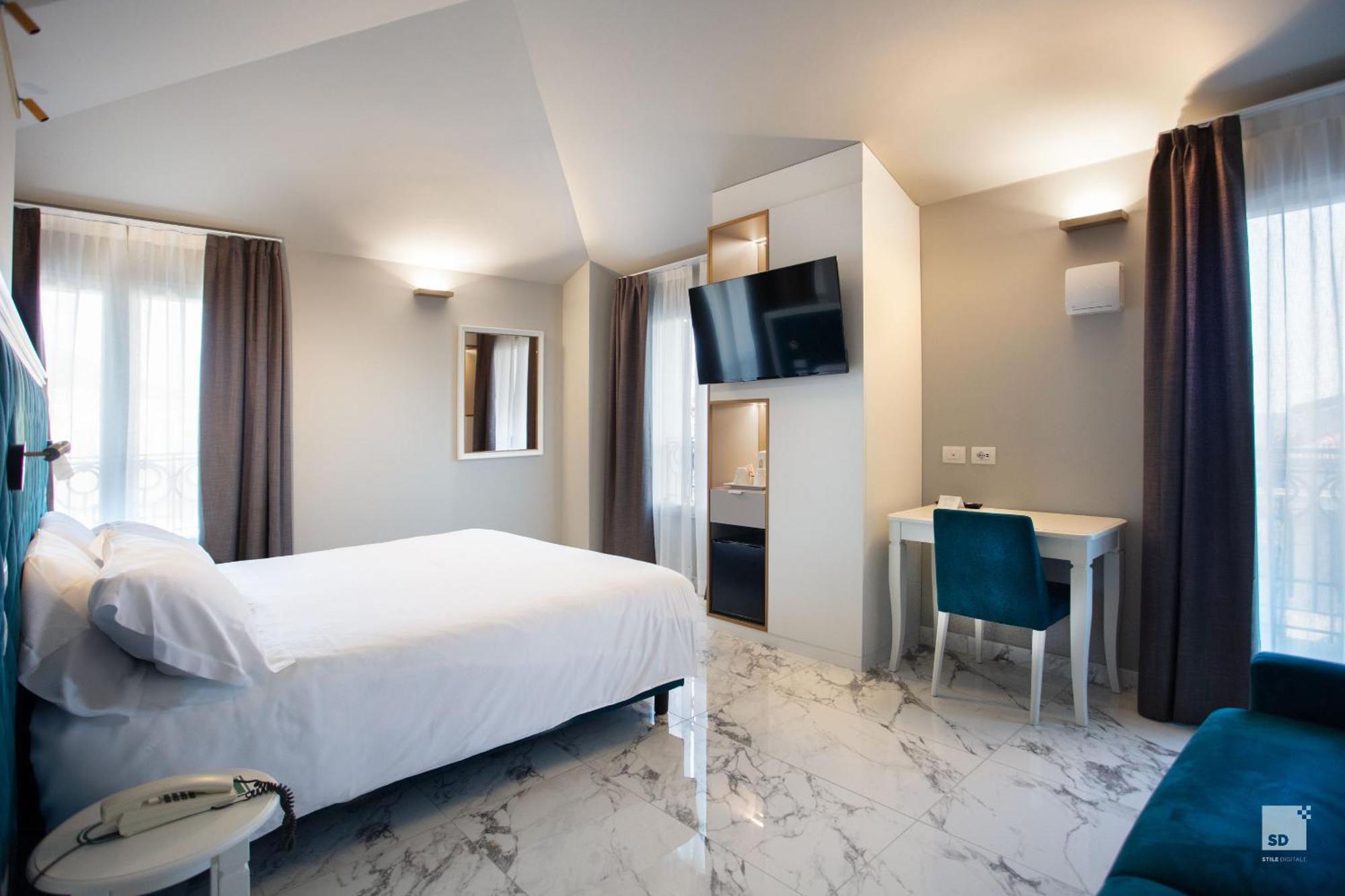 Hotel Villa Elena فاراتسي المظهر الخارجي الصورة