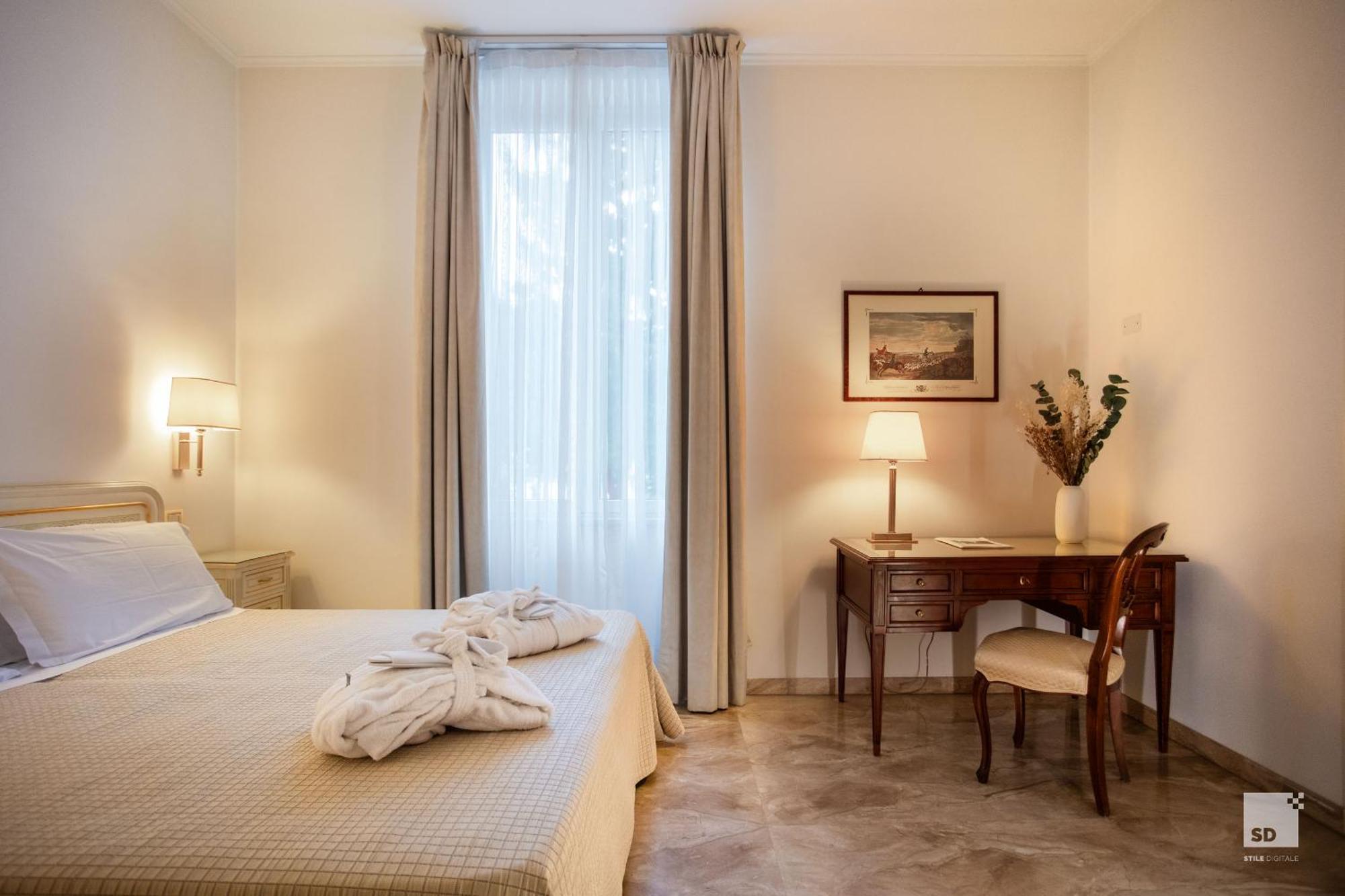 Hotel Villa Elena فاراتسي المظهر الخارجي الصورة