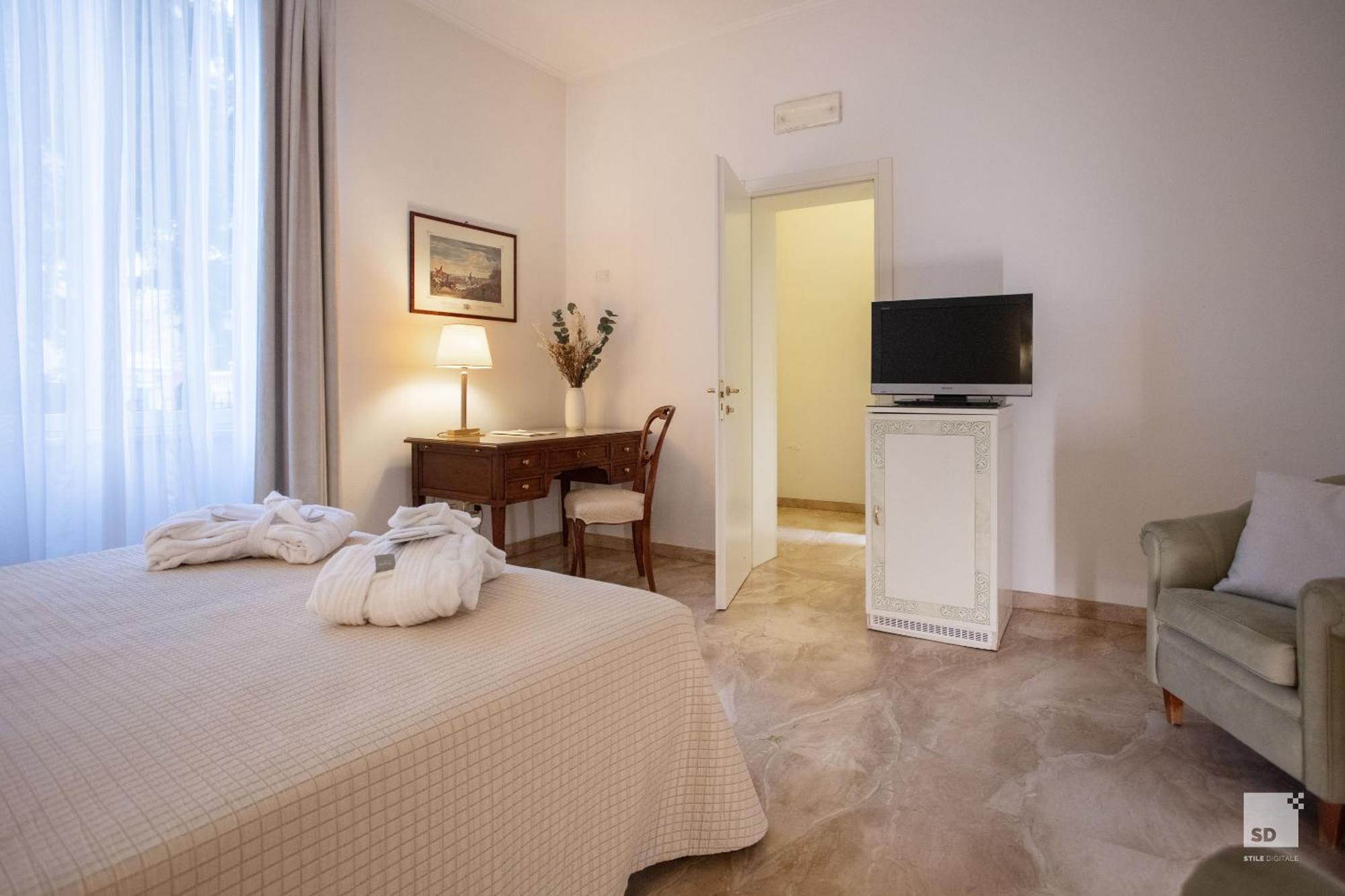 Hotel Villa Elena فاراتسي المظهر الخارجي الصورة